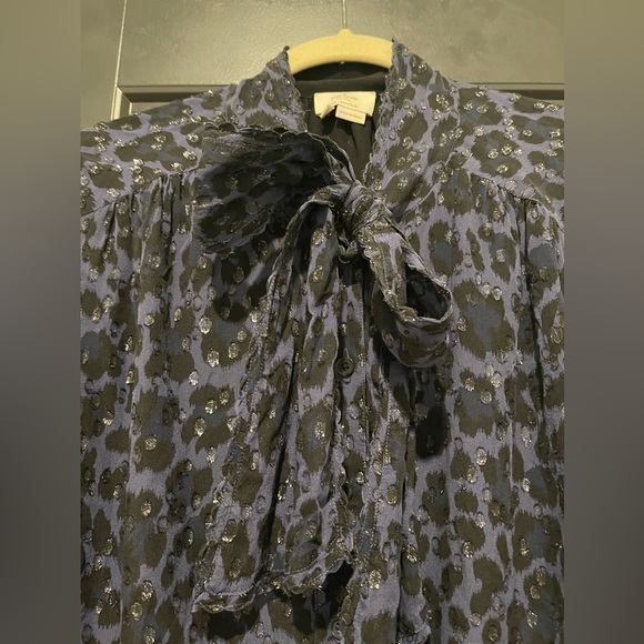 KATE SPADE WILD ONES NAVY LEOPARD CLIP DOT BOW BLOUSE SIZE XL GENTLY WORN - Picture 3 of 12
